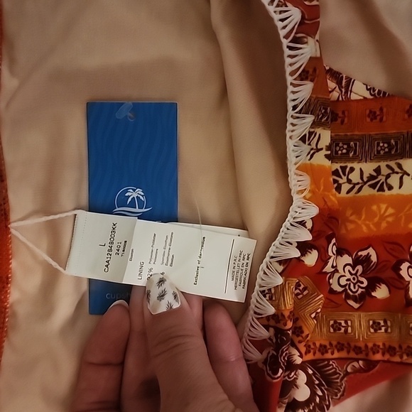 Cupshe Folk Customs Shell Stitch Cheeky Bikini - Top Medium, Bottoms Large - Picture 9 of 12